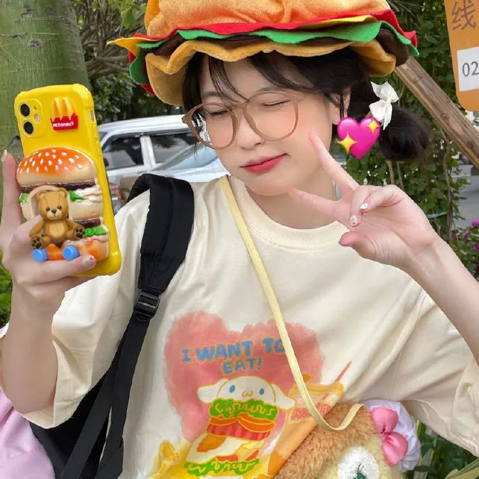 摇曳露营封面